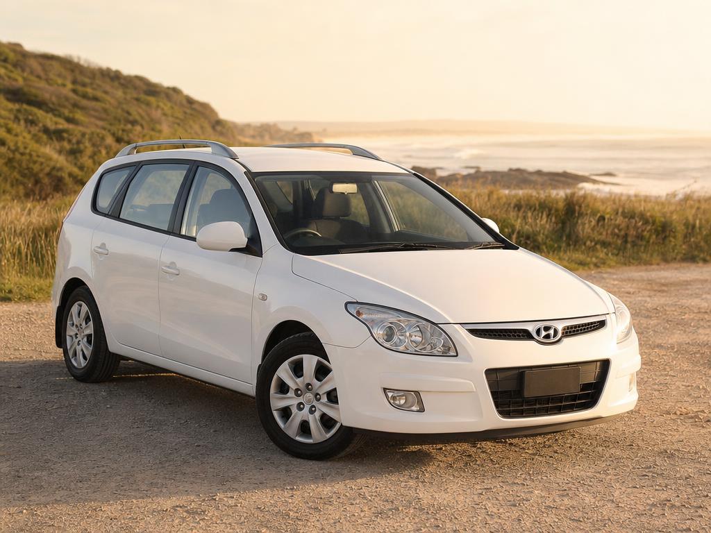 Hyundai i30CW 2012 hire car in Byron Bay